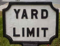 DH-Yard-Limit-sign_Altamont-NY_10-06-2018_JimDickson.jpg (56618 bytes)