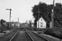 Station-Glendale-Tower 9 (GW)-View East-1906.jpg (71949 bytes)