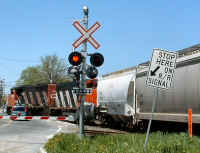 Stop Here On Railroad Signal.jpg (42372 bytes)