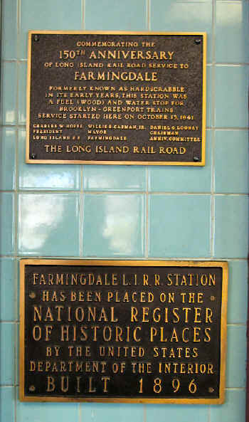 Farmingdale-Station_Interior-plaque-1896_4-8-18_Morrison.jpg (166844 bytes)