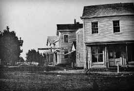 South-Ocean-Ave-Patchogue_1880_DRavenFoncell.jpg (165938 bytes)