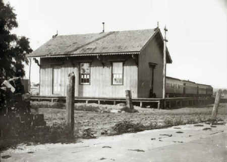 Station-Sag Harbor-View SW-1878 (Brainerd-Huneke).jpg (45271 bytes)