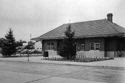 Hempstead-station-valuation_viewNW_6-17-1943.jpg (58144 bytes)